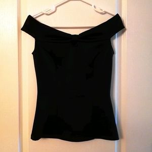 NWOT Off The Shoulder Top. Black. X-Small.